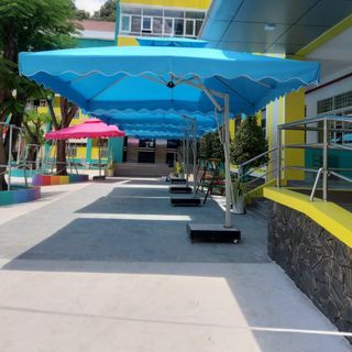 DÙ NGOÀI TRỜI, LỆCH TÂM VUÔNG 3m x 3m, sắt hộp dày chắc chắn ( đã bao gồm đế)