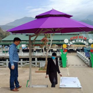 Dù ngoài trời, dù lệch tâm tròn đk 3m5, hàng gia công, sắt dày, giá xưởng (đã bao gồm đế)
