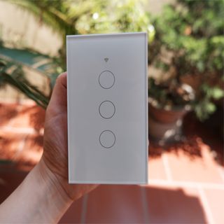 Công tắc cảm ứng thông minh Tuya wifi RF433 1 2 3 4 nút ấn màu đen và trắng