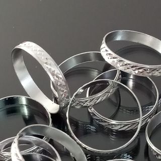 Cà rá nhẫn đeo tay xi trắng bạc
