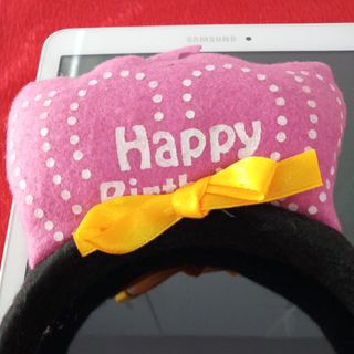 Cài tóc happy birthday màu hồng
