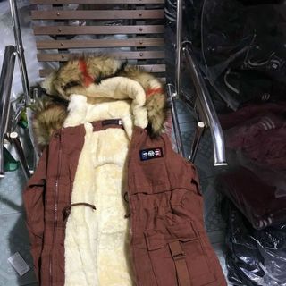 Áo khoác nữ có nỉ bên trong