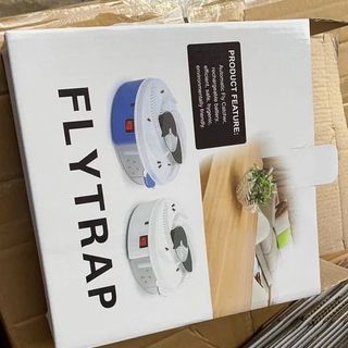 Máy bắt ruồi