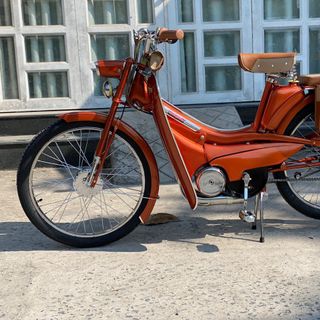 Mobylette AV42 cực độc
