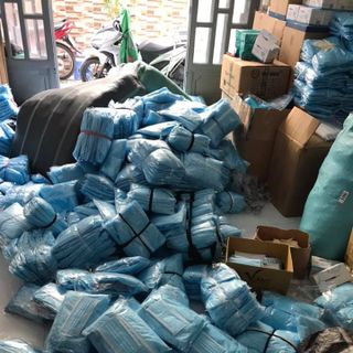 Bộ Đồ Bảo Hộ Phòng Chống Dịch Không Dệt Kháng Khuẩn
