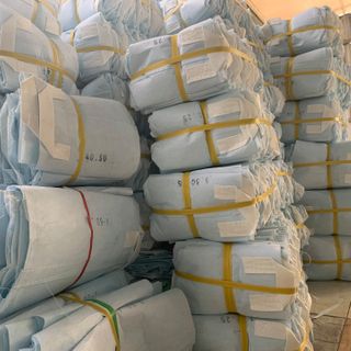 TÚI VẢI KHÔNG DỆT CÓ ĐÁY LỚN HƠN 70cm (Có 4 quai)