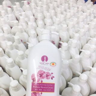 SỮA TẮM NƯỚC HOA NHẬT TREND LADY