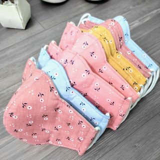 khẩu trang vải tôn hoa cao cấp 3 lớp 2 mặt mịn không xù