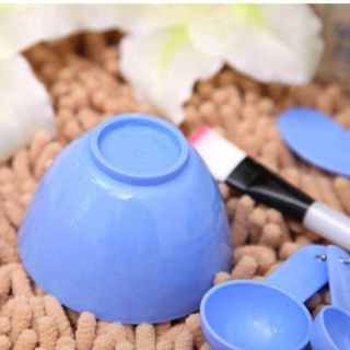 Chén Trộn Mặt Nạ