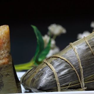BÁNH Ú NHÂN THỊT MỠ TRỨNG MUỐI - Thực Phẩm Daily Food Mart