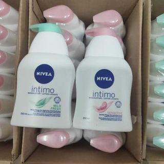 Dung Dịch Vệ Sinh Phụ Nữ Nivea Intimo Waschlotion Sensitive Cho Da Đặc Biệt Nhạy Cảm(250ML)- Đức giá sỉ