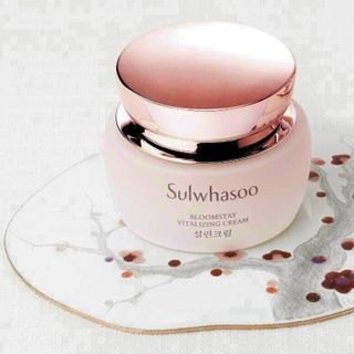 Kem dưỡng sáng da Sulwhasoo Bloomstay Vitalizing Cream