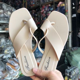 Kẹp tông nhựa xỏ ngón nữ k31 giá rẻ