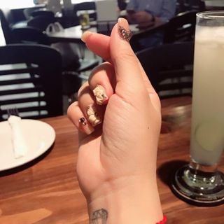 Vòng chỉ đỏ mix bạc và trầm