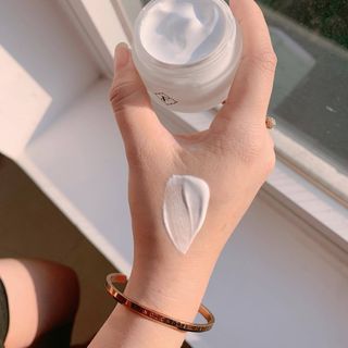 Kem Collagen Sữa Non