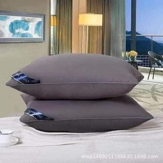 Gối #hilton 1.3kg