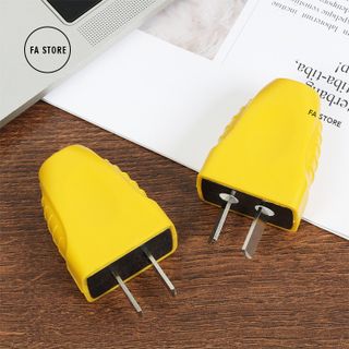 Phích cắm dẹp chuẩn Nhật màu vàng