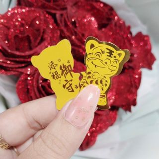 Mèo, hổ may mắn dán điện thoại hot 2022