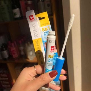 Huyết thanh dưỡng mi Eveline 8 In 1 Total Action Concentrated Eyelash Serum
