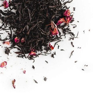 Trà Đen Hoa Hồng Cao Cấp không gây mất ngủ hộp sắt 80g/16 gói - VIETANH TEA