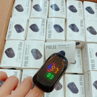 MÁY ĐO NỒNG ĐỘ OXY TRONG MÁU VÀ NHỊP TIM A2
