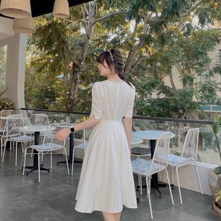 đầm trắng cổ vuông phối ngực đắp kèm mút ngực tay lỡ dáng xòe, đi chơi đi tiệc đi làm công sở, chất mát mẻ - minhi đầm