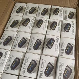 Máy đo nồng độ oxy Pulse Oximeter - A2