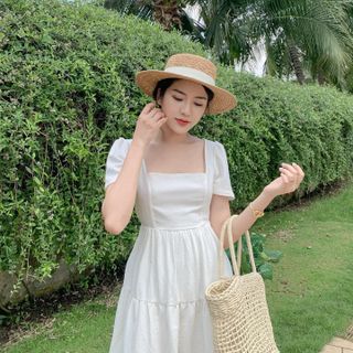 đầm folly - đầm babydoll cách điệu lưng ,đầm xốp trắng, buộc lưng sau, cổ vuông dáng xòe, mặc đi chơi, đi dạo cho mùa hè