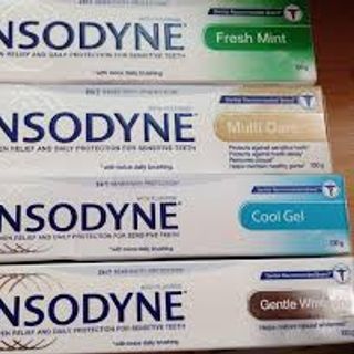 Kem đánh răng Sensodyne