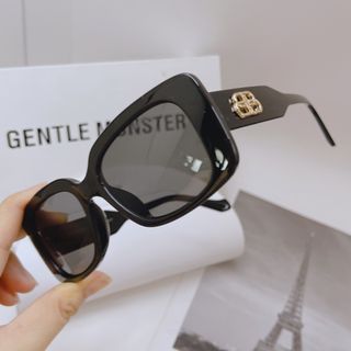 Mắt kính đi nắng hot trend ba len