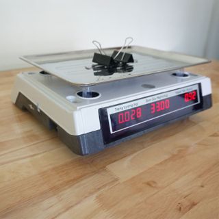 Cân Điện Tử Tính Tiền 40kg KAW cân chính xác, tính tiền chuẩn chỉnh nhanh mà tiện lợi , được thiết kế tối ưu cho việc tính tiền tại cửa hàng , siêu thị mini , các quầy bán hoa quả