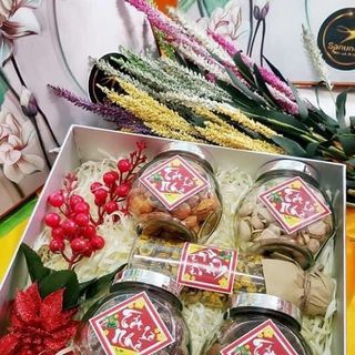 CUNG CẤP HỘP ĐỰNG QUÀ TẾT IN SẴN 25K/BỘ