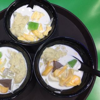 Chè thái sầu riêng