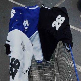 Áo khoác cardigan logo 26 trẻ trung, năng động