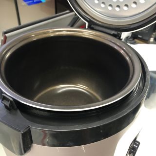 Nồi Cơm Điện LivingCook LC-638 2,2L hàng chính hãng