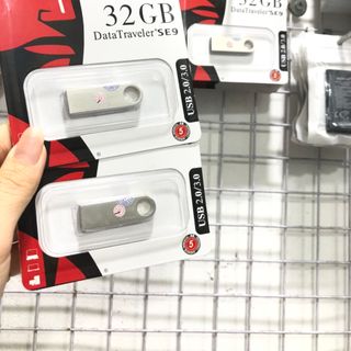 USB Kingston 32GB