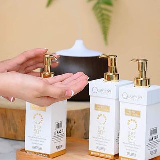 Kem Body truyền trắng chân lông Queenie Skin 300gr