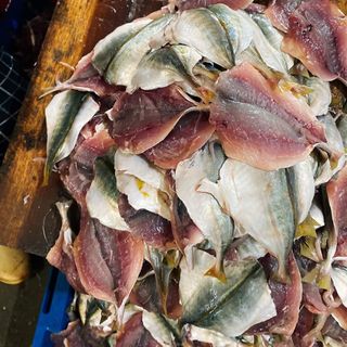 Cá Chỉ Vàng Một Nắng Tẩm Gia Vị, size 1kg/2 khay