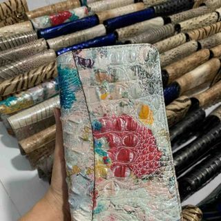 Clutch cầm tay dập vân cá