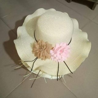 mũ cói bán siêu thị