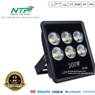 ĐÈN LED CHIẾU XA PHA LY SÂN BÓNG 300W