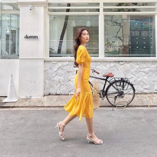 ĐẦM VÀNG CỔ V ĐUÔI CÁ