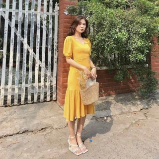 ĐẦM VÀNG CỔ V ĐUÔI CÁ
