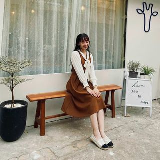 ĐẦM NÂU PHỐI TRẮNG