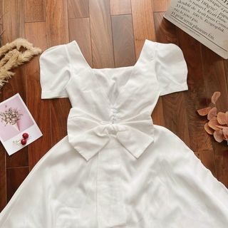 ĐẦM TRẮNG NƠ SAU