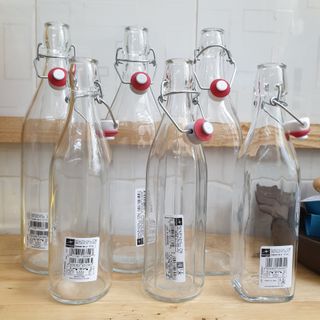 Chai thủy tinh nút gài 500ml dạng tròn