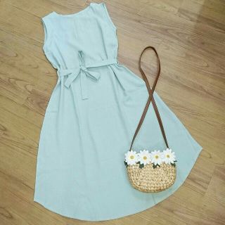 ĐẦM XANH MINT BUỘC DÂY