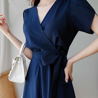 ĐẦM XANH ĐEN TAY SEN