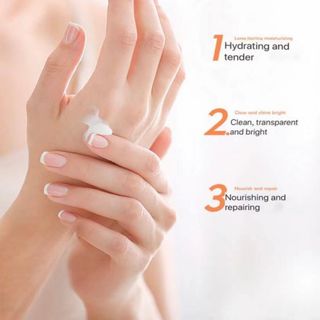 Set dưỡng da tay Cà Rốt kèm 2 son dưỡng môi