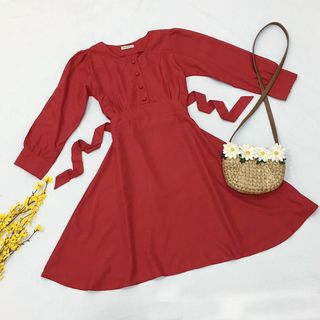ĐẦM ĐỎ CỔ TRÒN TAY DÀI